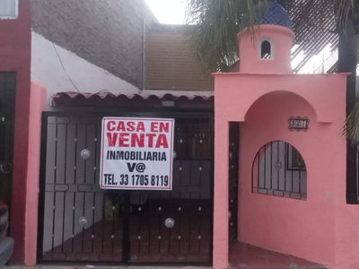 Hermosa casa muy amplia con excelente ubicacion