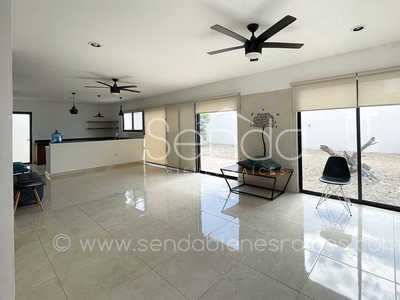 Casas en renta - 300m2 - 3 recámaras - Real Montejo - $14,500