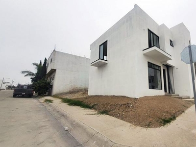 Se vende casa de 3 recámaras en fracc Estrella de Pacífico, Tijuana