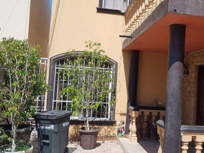 Casas en venta - 298m2 - 5 recámaras - Tijuana - $450,000 USD