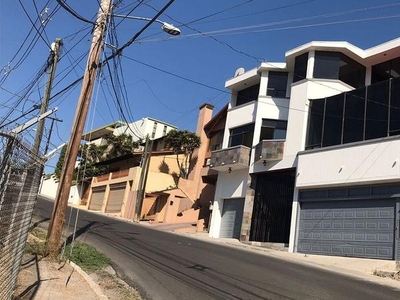 Se vende casa de 4 recámaras en col. Chapultepec, Tijuana PMR-PMR-1355