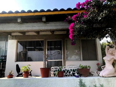 Doomos. Casa en venta al norponiente de Cuernavaca, Hacienda Tetela