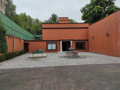 Casa Contemporánea En La Mejor Calle En El Centro De Coyoacán