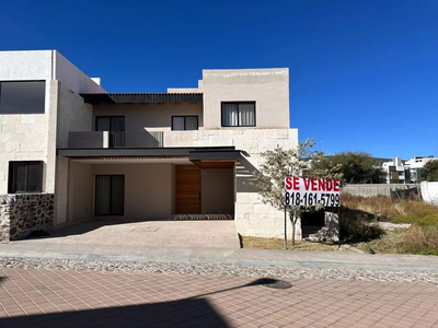 Casa En Lomas De La Vista, Residencial La Vista Querétaro