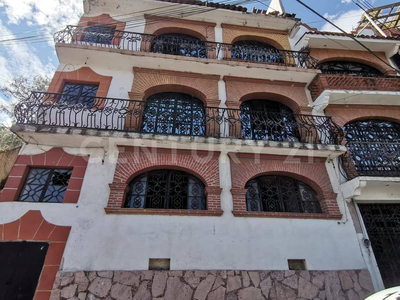 Casa En Venta En La Colonia Panorámica En Taxco, Guerrero