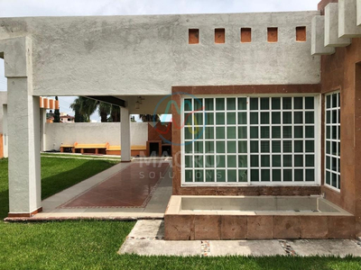 En Venta Casa De 1 Nivel Con 3 Habitacion En Fracc. Vergeles De Oaxtepec Con Acceso A Casa Club