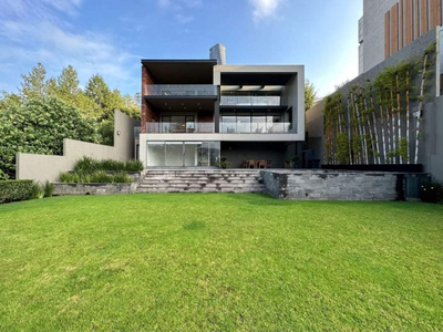 Venta Espectacular Casa Nueva En Bosque Real Vista Al Campo De Golf Alberca Jardín Terrazas