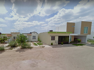 Casas en venta - 130m2 - 3 recámaras - Culiacan - $460,000