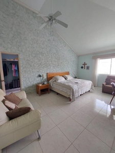 Casas en venta - 234m2 - 3 recámaras - Costa de Oro - $5,800,000