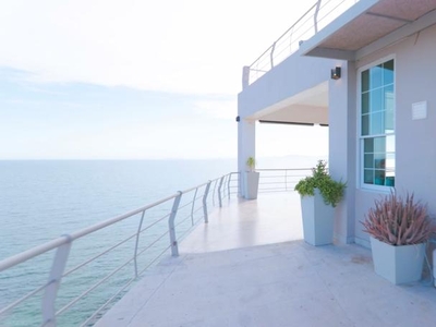 SE VENDE CASA EN KINO BAY ESTATES CON VISTA AL MAR