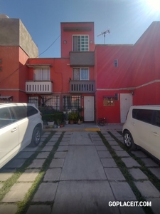 Vendo Casa en Hacienda Cuautitlán, Edo. De Méx. 4 recámaras en privada cerca de tren suburbano - 103 m2