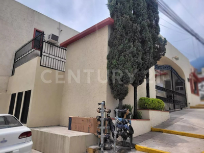 Renta Casa, Amueblada, Cumbres 6to. Sect. Monterrey, Nuevo León.