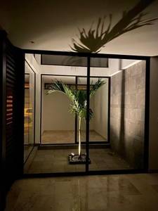 Hermosa Casa en La Condesa Juriquilla, 4ta Recamara en PB, C.290 m2, LUJO