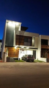 Preciosa Residencia en La Condesa Juriquilla, 5 Recamaras, 5 Baños, ROOF GARDEN.