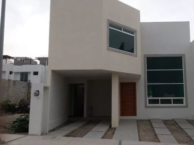 Residencia en Zibatá, 3 Recámaras, 4.5 baños, Jardín, PREMIUM, C.279 m2, LUJO