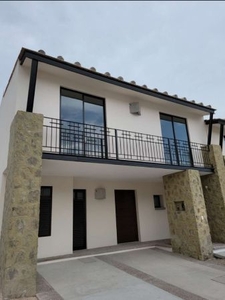 Venta de Casas en Zibata, 3 Habitaciones, Sala TV, Roof Top, 3.5 Baños, Luxury