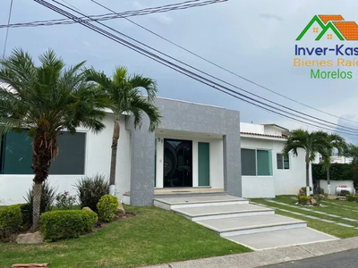 Casa En Lomas De Cocoyoc, Oportunidad De Venta