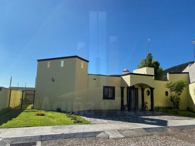 Casa en Venta en JARDINES DE LA PEÑA Bernal, Queretaro Arteaga