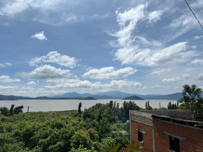 Terreno Con Vista Y Orilla Al Lago De Patzcuaro - Quiroga