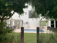 casa en venta el campanario queretaro rcv200228-ae