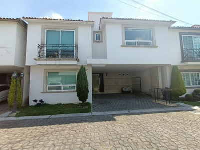 Casa en condominio en renta San Salvador Tizatlalli, Metepec