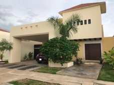 se vende casa en privada santa cruz, residencial conkal, mérida.