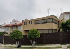 casa en venta a un lado de paseo interlomas, cerca de universidad anáhuac ajrj