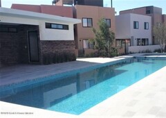 zirandaro casa en venta 3 recamaras jardin alberca