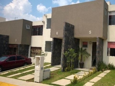 Casa de 3 recámaras, opción a crecimiento