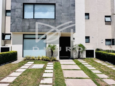 Casa en renta Privada Roble, Atizapán De Zaragoza, México, 52930, Mex