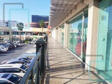 60 m renta de local comercial residencial chipinque zona san