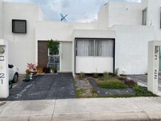 casa en venta de una planta, residencial la vida, corregidora, querétaro.