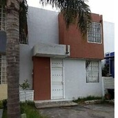 casa remate bancario av. acueducto, quintas del valle, zapopan, jalisco.