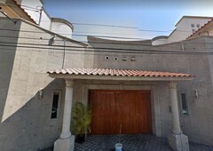 hermosa casa en remate en col. san francisco culhuacan cdmx.