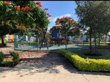 hermosa casa en san miguel huentitán con gran plusvalía, en fraccionamiento