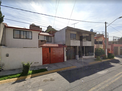 Casa en venta Calle Leyes De Reforma 121, Benito Juárez, Toluca, México, 50190, Mex