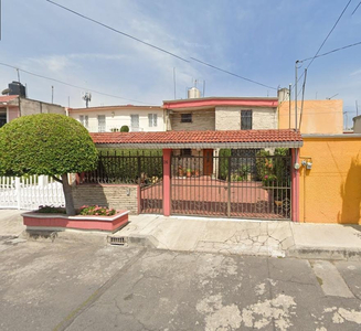 Casa En Venta En Colonia Prados Del Rosario, Azcapotzalco, Precio Y Ubicacion Sin Igual-cg