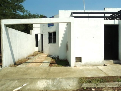 Casa nueva en villa de Álvarez Colima