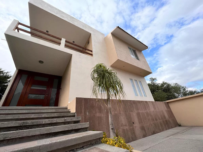 Conoce Tu Nueva Casa Ubicada En Club De Golf Amanali