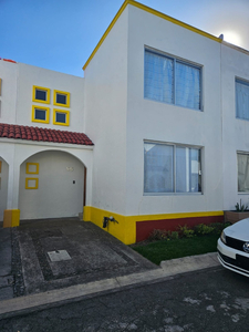 Venta De Casa En Condominio Horizontal Dorado 1, Remodelada, 2 Recamaras, Excelente Ubicación A 5 Min. De La Estación Tecnológico Urbano Y A 8min. De La Carretera México-toluca.