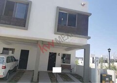 casa con 3 recamaras y alberca climatizada en ciudad del sol querétaro.