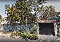 Casa en Venta en Héroes de Padierna, Tlalpan. RCV-341 - 4 habitaciones - 2 baños - 280 m2