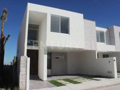 CASA EN VENTA STA MONICA