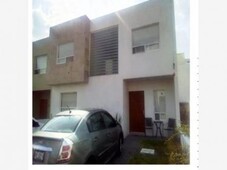 3 cuartos, 205 m casa en venta en villas del refugio mx19-ga9093