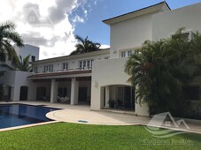 4 o mas recamaras en venta en villa magna cancún