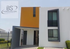 av la vista residencial renta de casa queretaro