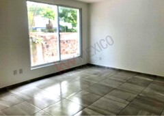 casa en pre venta, ubicada en la colonia bellavista, cuernavaca morelos.