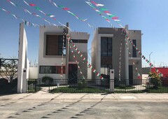 Nuevo fraccionamiento en Gómez Palacio Dgo. te ofrece 2 prototipos de casas con amplios espacios para vivir en armonía, ubicado en una zona de crecimiento y plusvalía