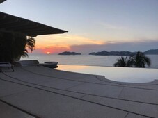 CASA EN VENTA EN ACAPULCO MARINA BRISAS