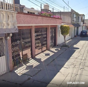 Casa en Venta en Ciudad Azteca, Ecatepec de Morelos - 5 recámaras - 2 baños